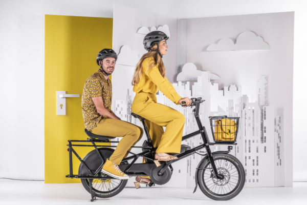 Moustache Lundi 20 e-cargo bike for transporting adult passengers