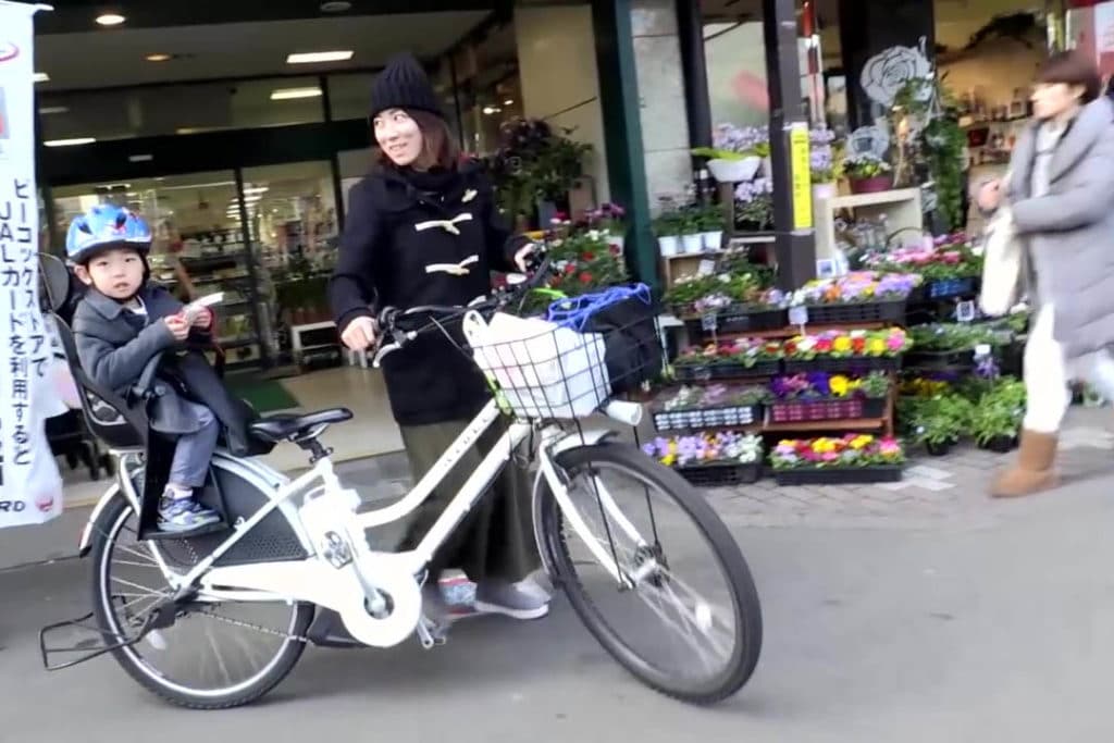 Japanese cult bicycle Mamachari