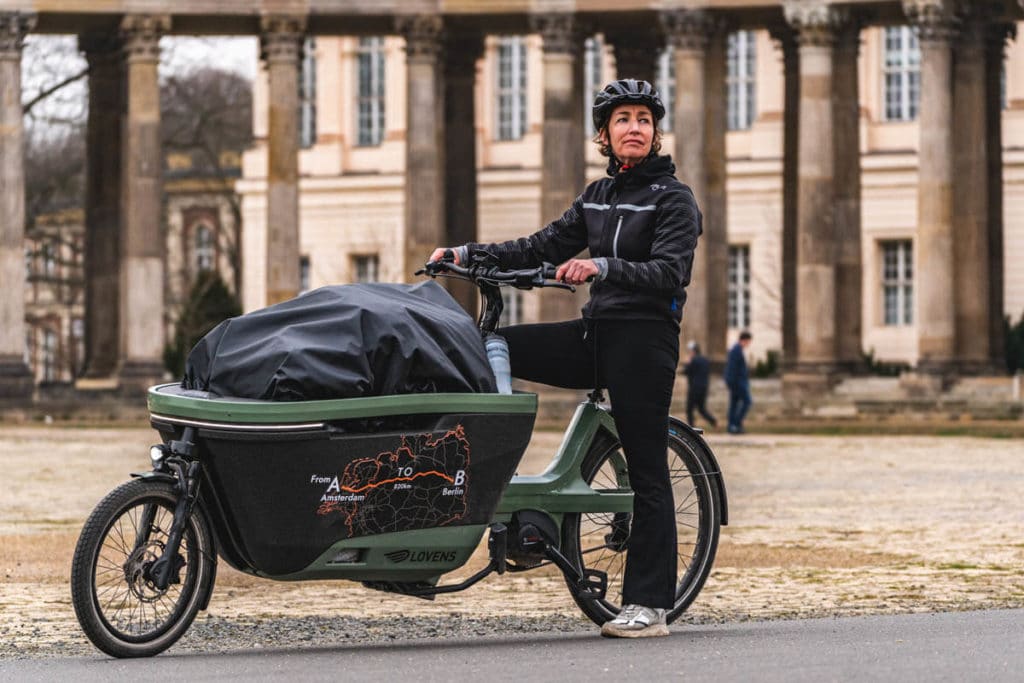 Stopover at the University of Potsdam on the journey with the Lovens Explorer e-cargo bike from Amsterdam to Berlin