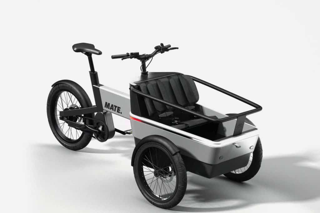 Mate SUV e-cargo bike with two child seats